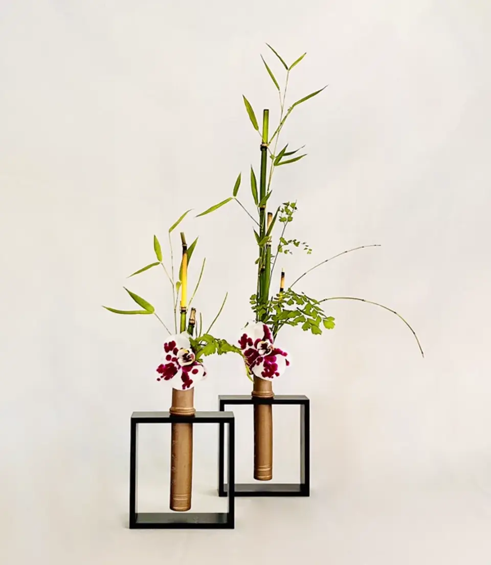 Nageire Ikebana arrangement by Valerie Fontanier, May 2025
