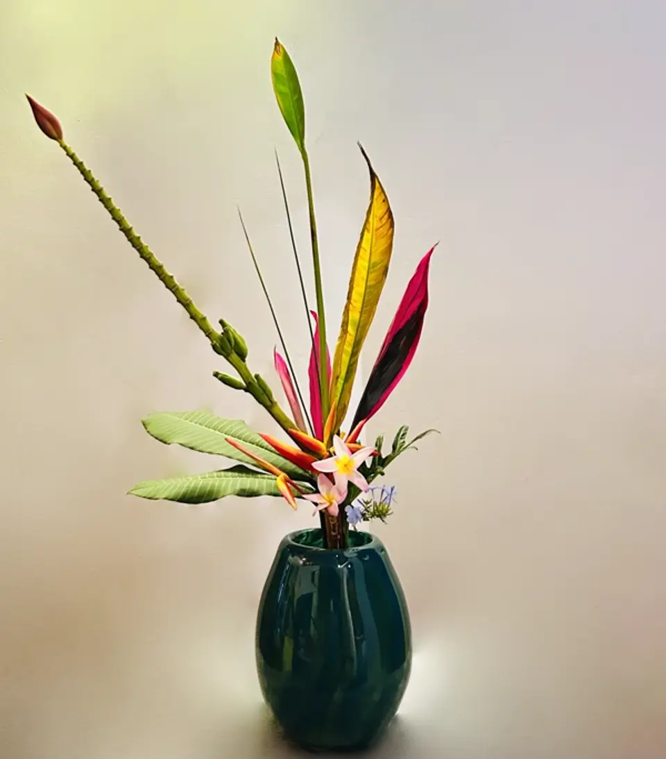 Rikka Shinputai Ikebana arrangement by Valerie Fontanier, May 2025