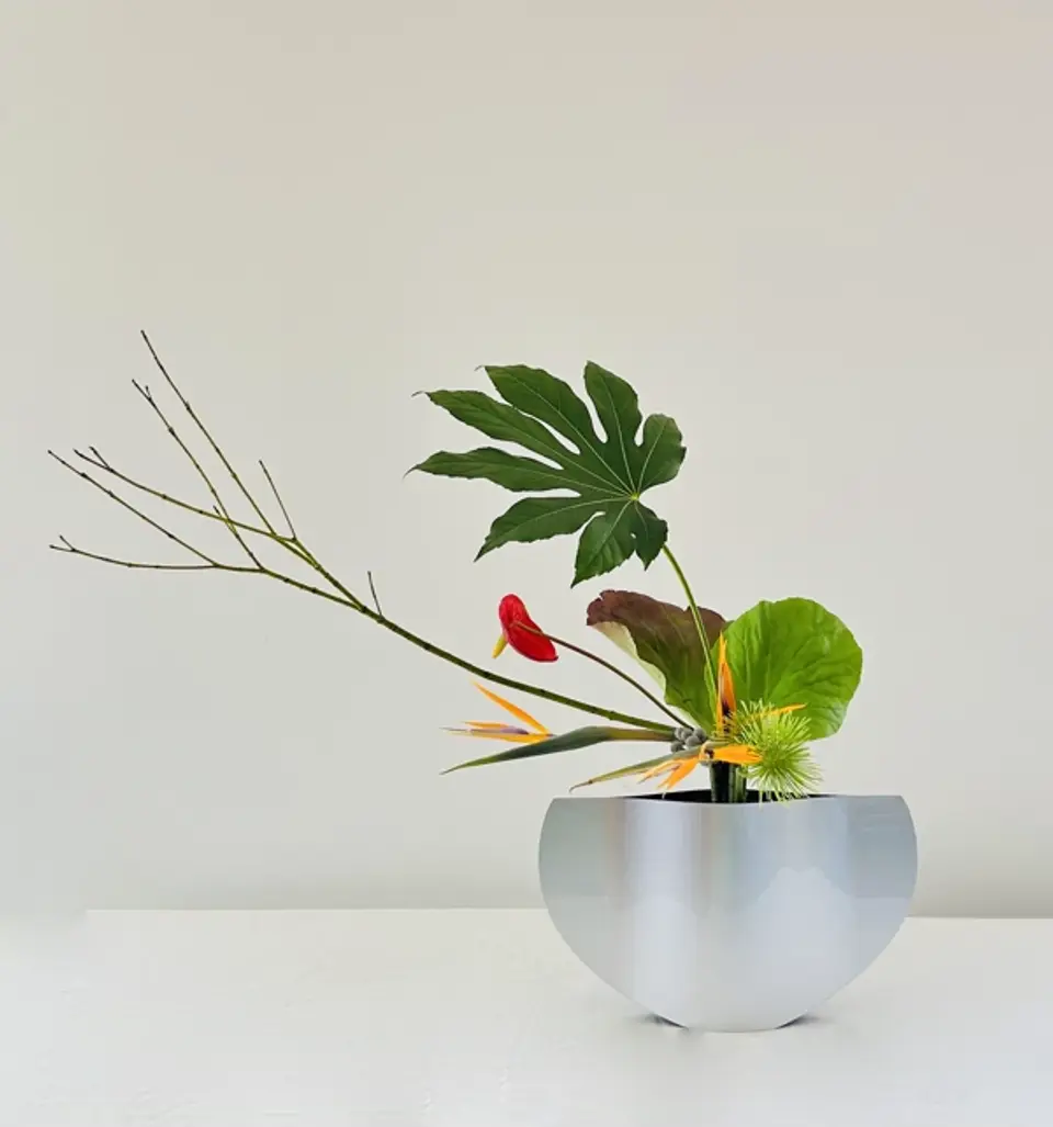 Rikka Shinputai Ikebana arrangement by Valerie Fontanier, September 2024