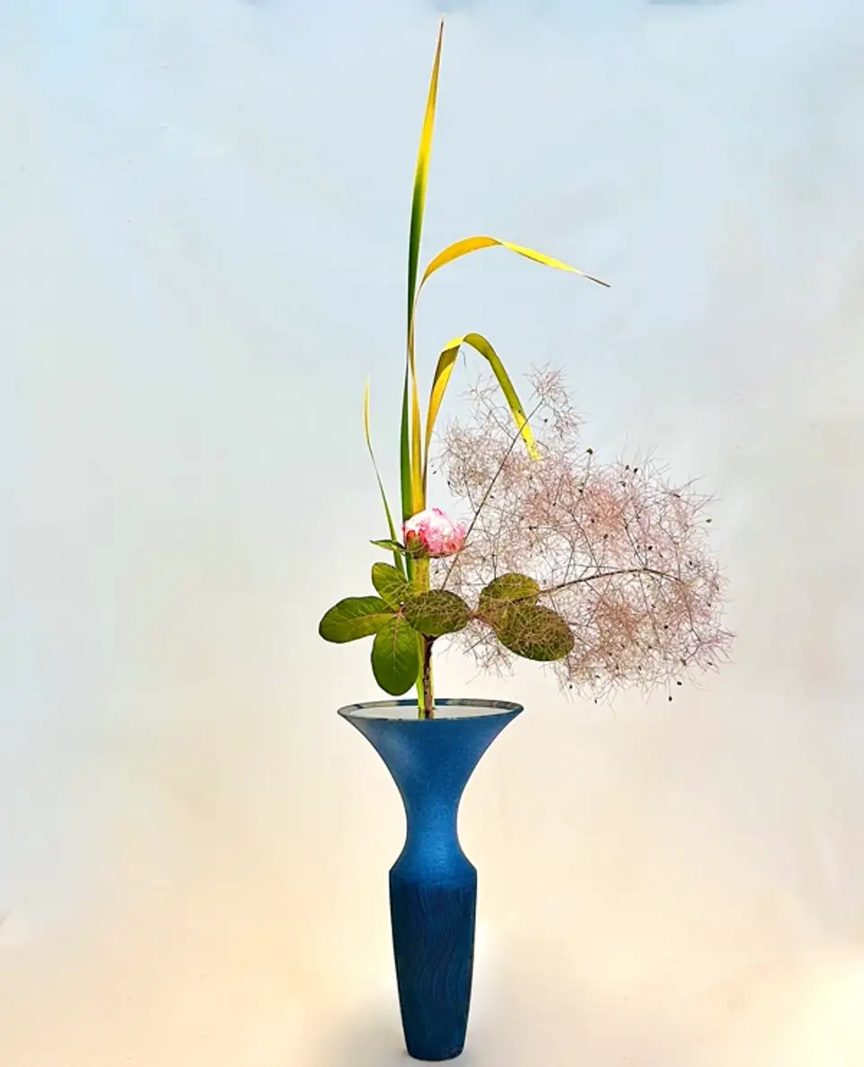 Shoka Shinputai Ikebana arrangement by Valerie Fontanier, November 2025