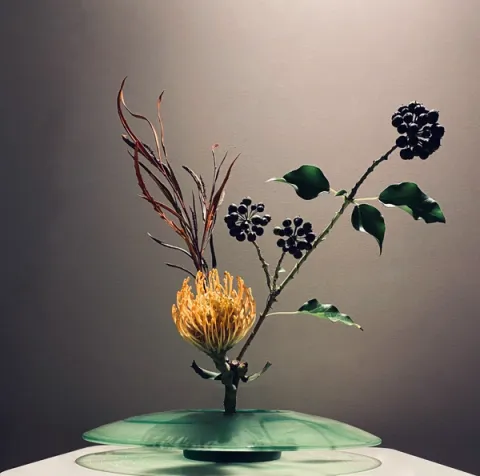 Shoka Shinputai Ikebana arrangement by Valerie Fontanier, December 2025