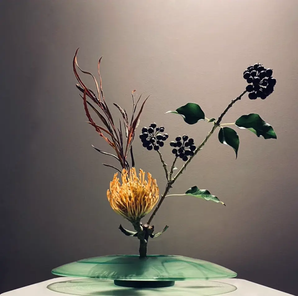 Shoka Shinputai Ikebana arrangement by Valerie Fontanier, December 2025