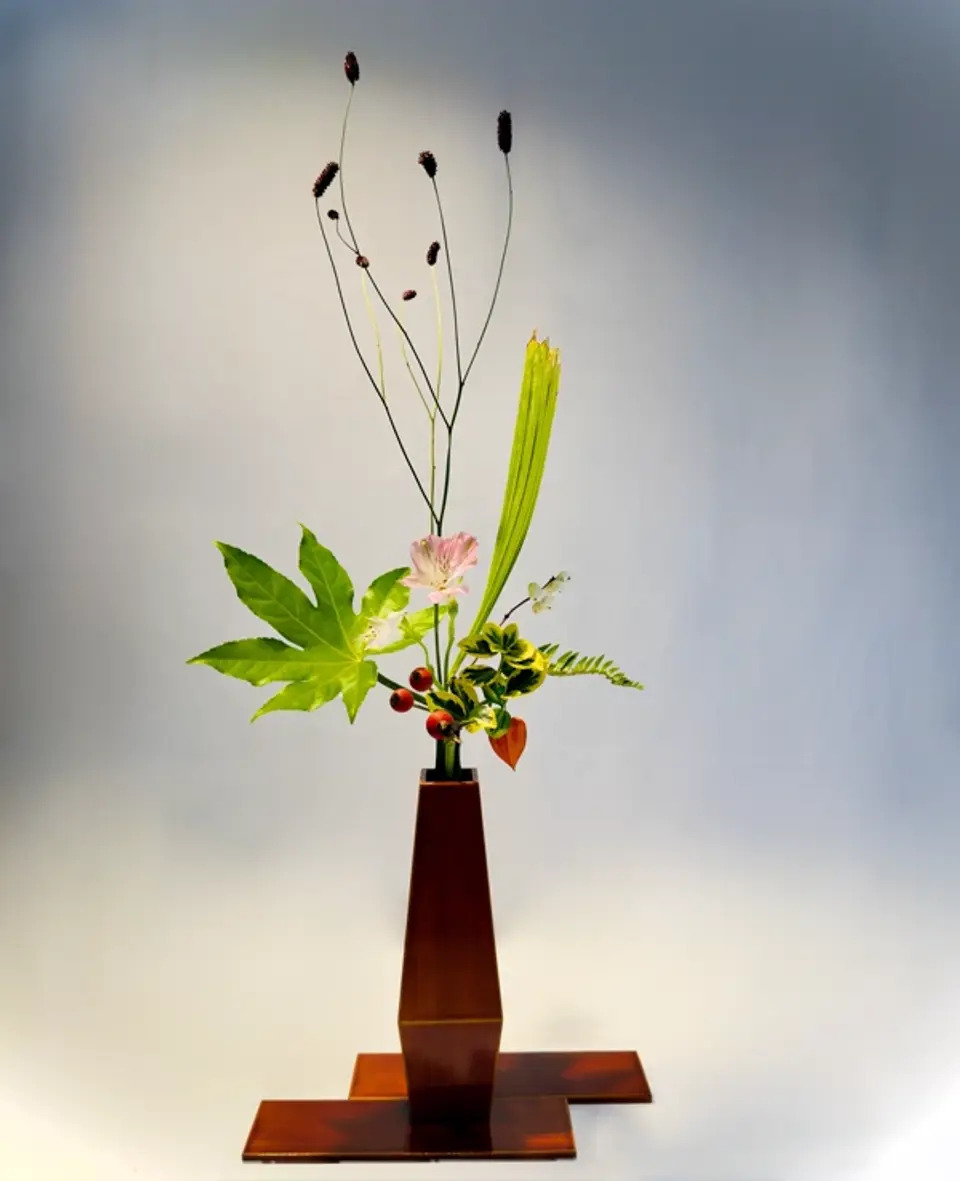 Tatehana Ikebana arrangement by Valerie Fontanier, May 2025
